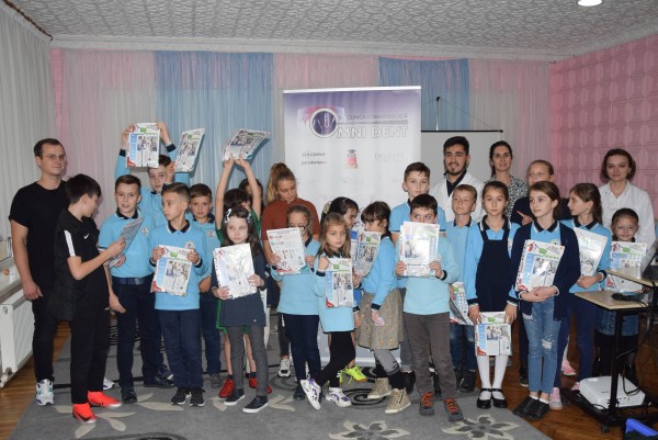 Dentists from the «Omni Dent» dental clinic, the friends of the students from the «Orizont» high school