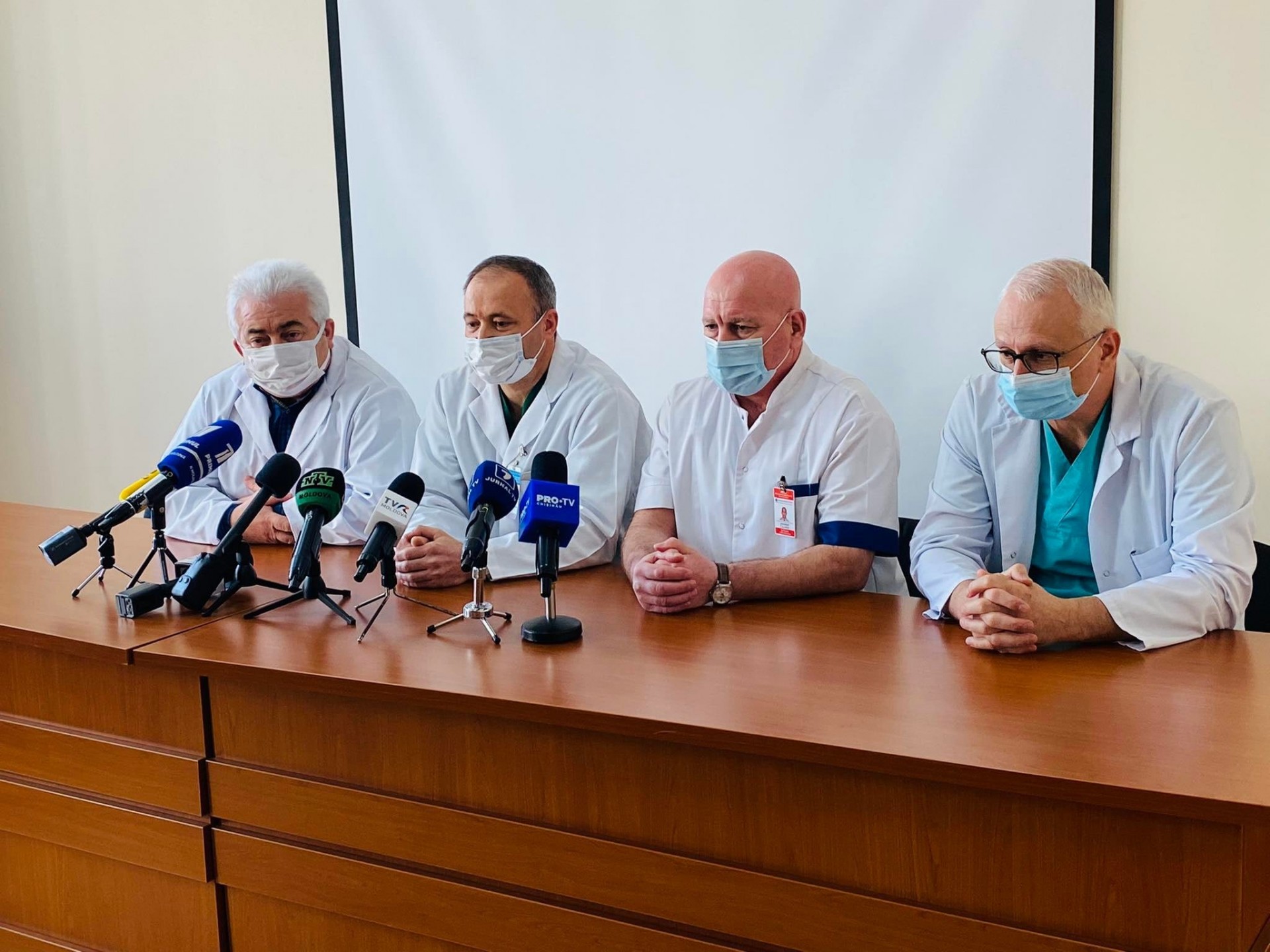Intervenție medicală inedită în Moldova, realizată cu succes