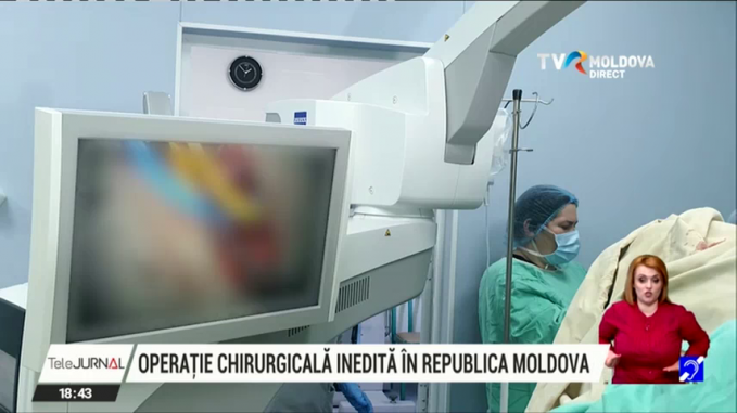 Operaţie chirurgicală inedită în R.Moldova. Medicii au reuşit să înlăture o tumoare benignă la maxilarul unui pacient