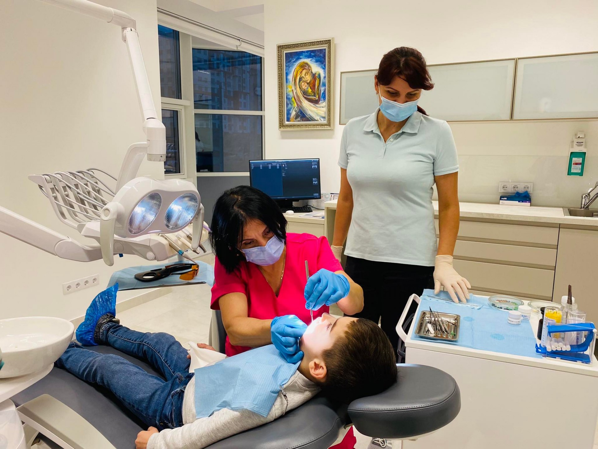 Sigilarea fisurilor și fosetelor dentare la copiii